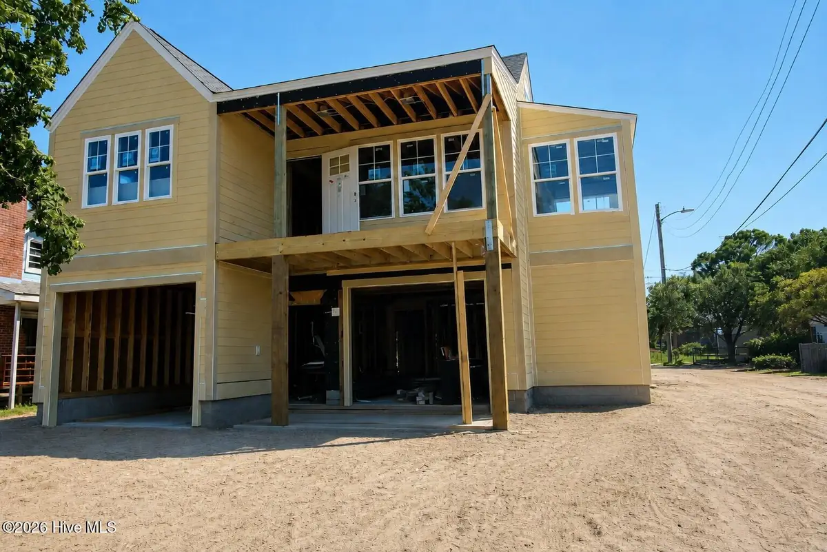 609 Fisher Street, Morehead City, NC 28557 - #1