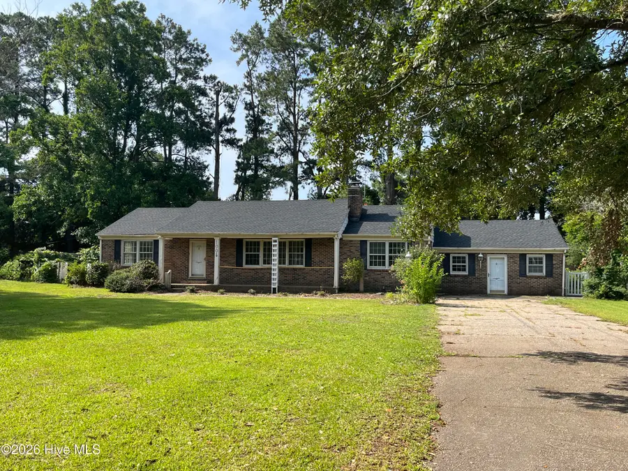1005 W Queen Street, Edenton, NC 27932 - #2