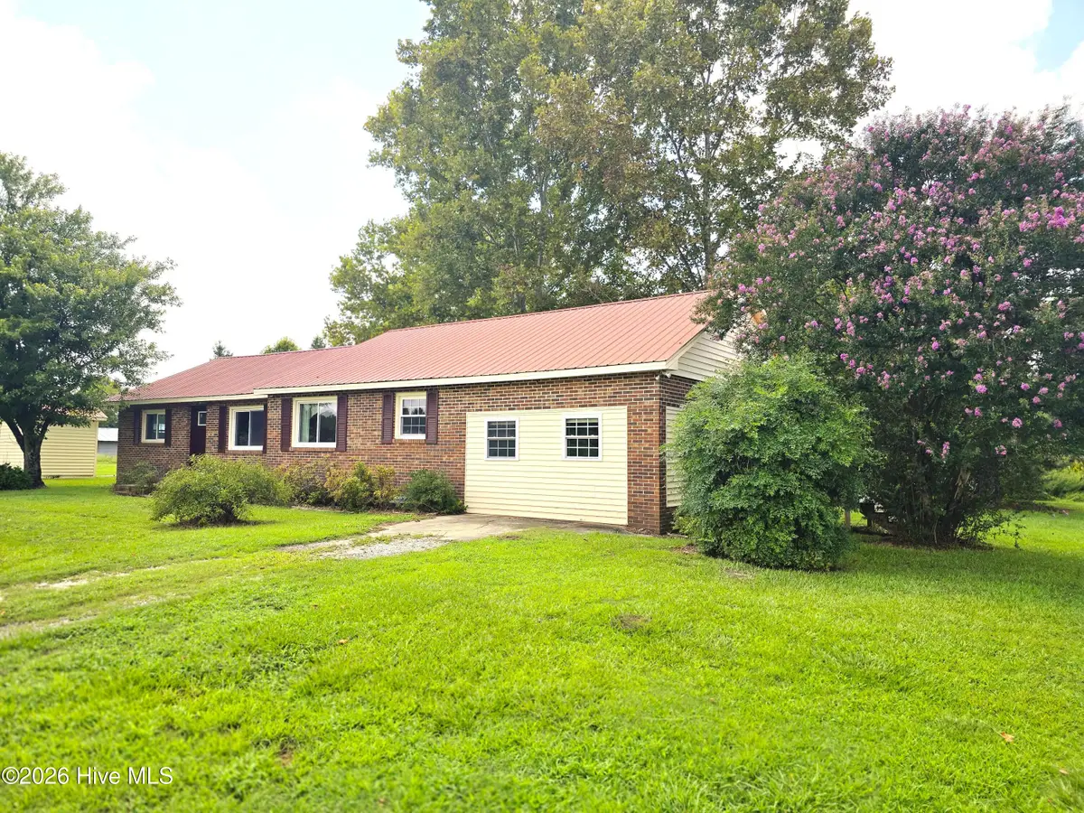 350 Futrell Road, Richlands, NC 28574 - #1