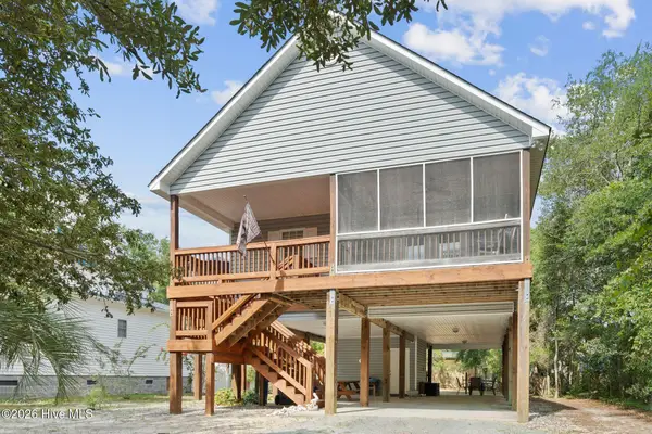143 NE 4th Street, Oak Island, NC 28465