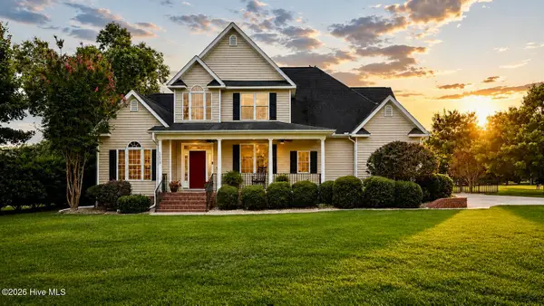 1113 Scarlet Oak Drive, Greenville, NC 27858