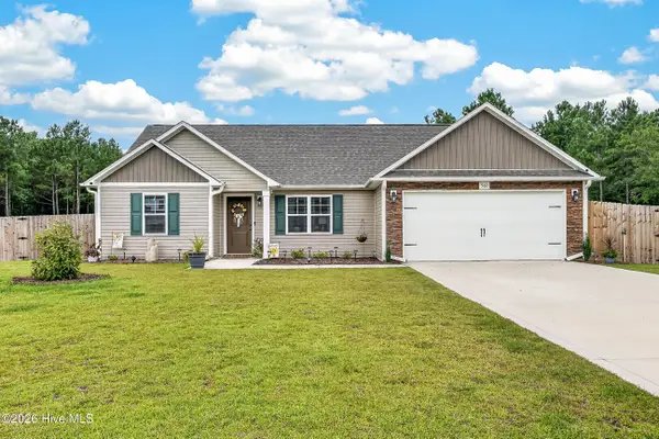560 Orchard Creek Drive, Beulaville, NC 28518