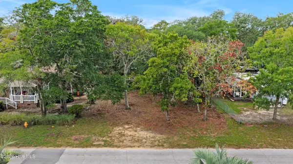 115 NE 79th Street, Oak Island, NC 28465