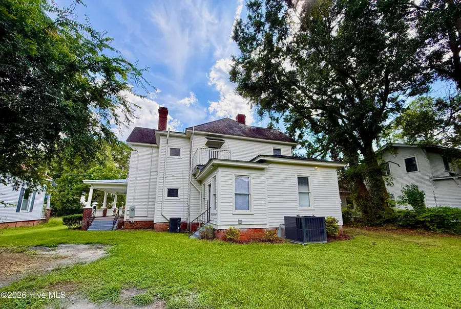 505 W Lenoir Avenue, Kinston, NC 28501 - #3