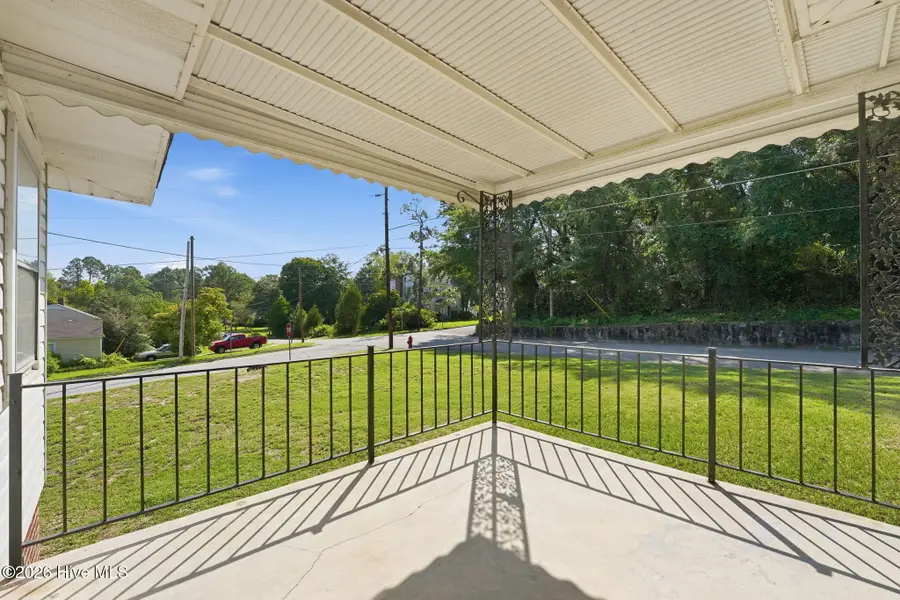 200 Madison Avenue, Hamlet, NC 28345 - #2