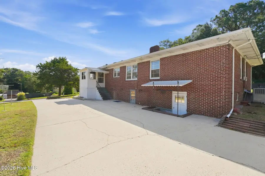200 Madison Avenue, Hamlet, NC 28345 - #3