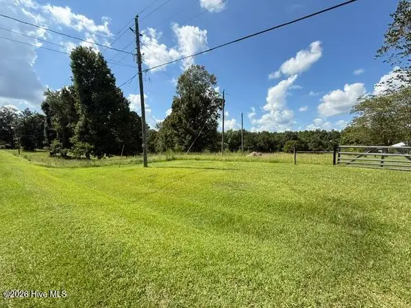 255 NW Bridge Road, Jacksonville, NC 28540