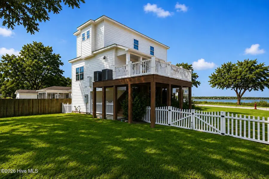 1601 River Drive, New Bern, NC 28560 - #3