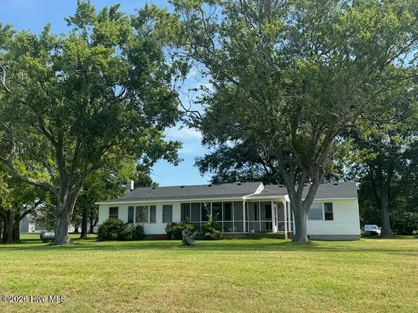 133 Ferryview Lane, Knotts Island, NC 27950