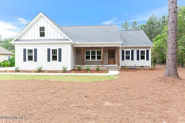 131 Longleaf Drive, West End, NC 27376