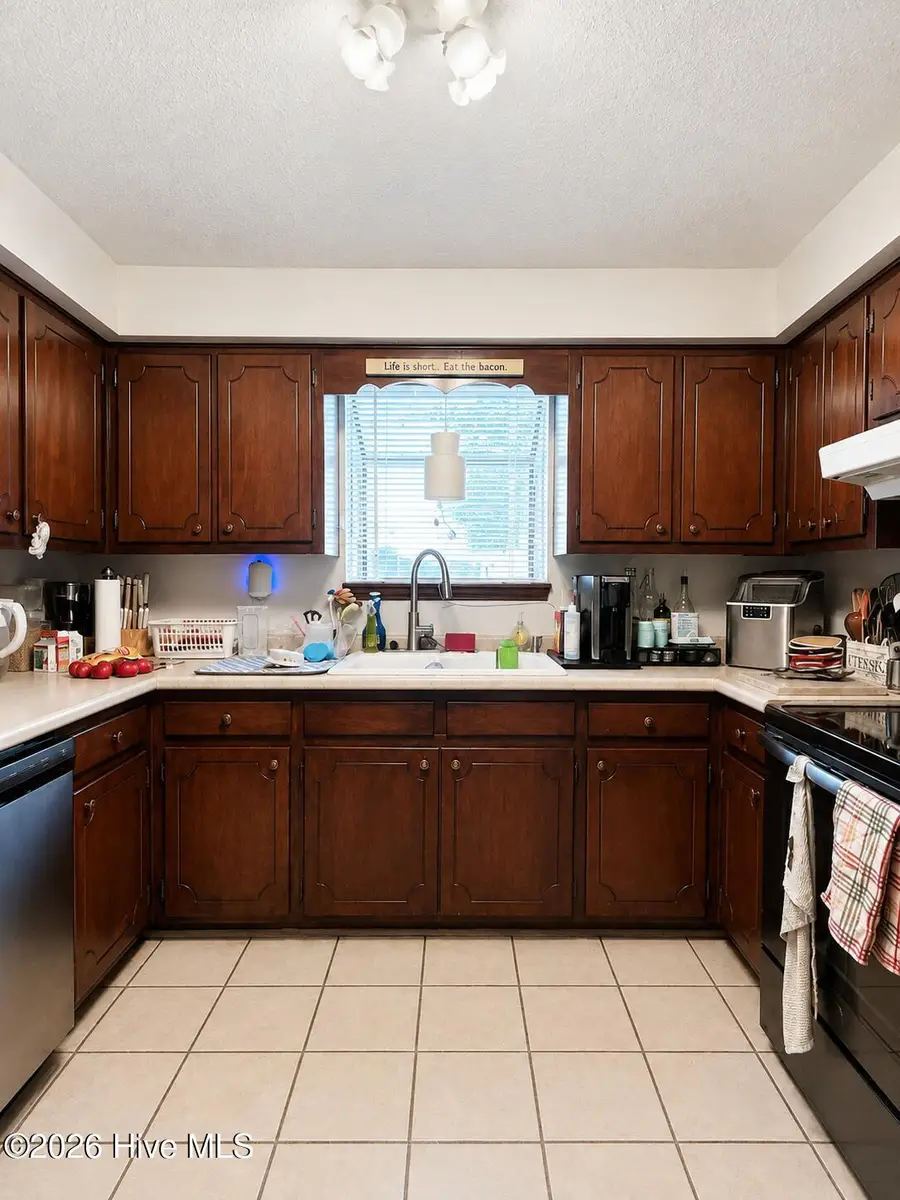 117 Quarterdeck Townes, New Bern, NC 28562 - #2