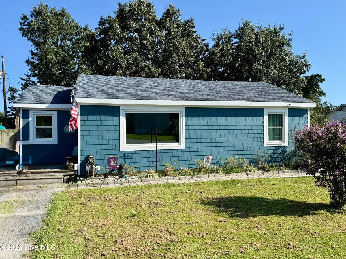 126 Jones Street, Holly Ridge, NC 28445 - #1