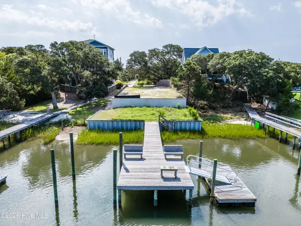 458c N Anderson Boulevard, Topsail Beach, NC 28445