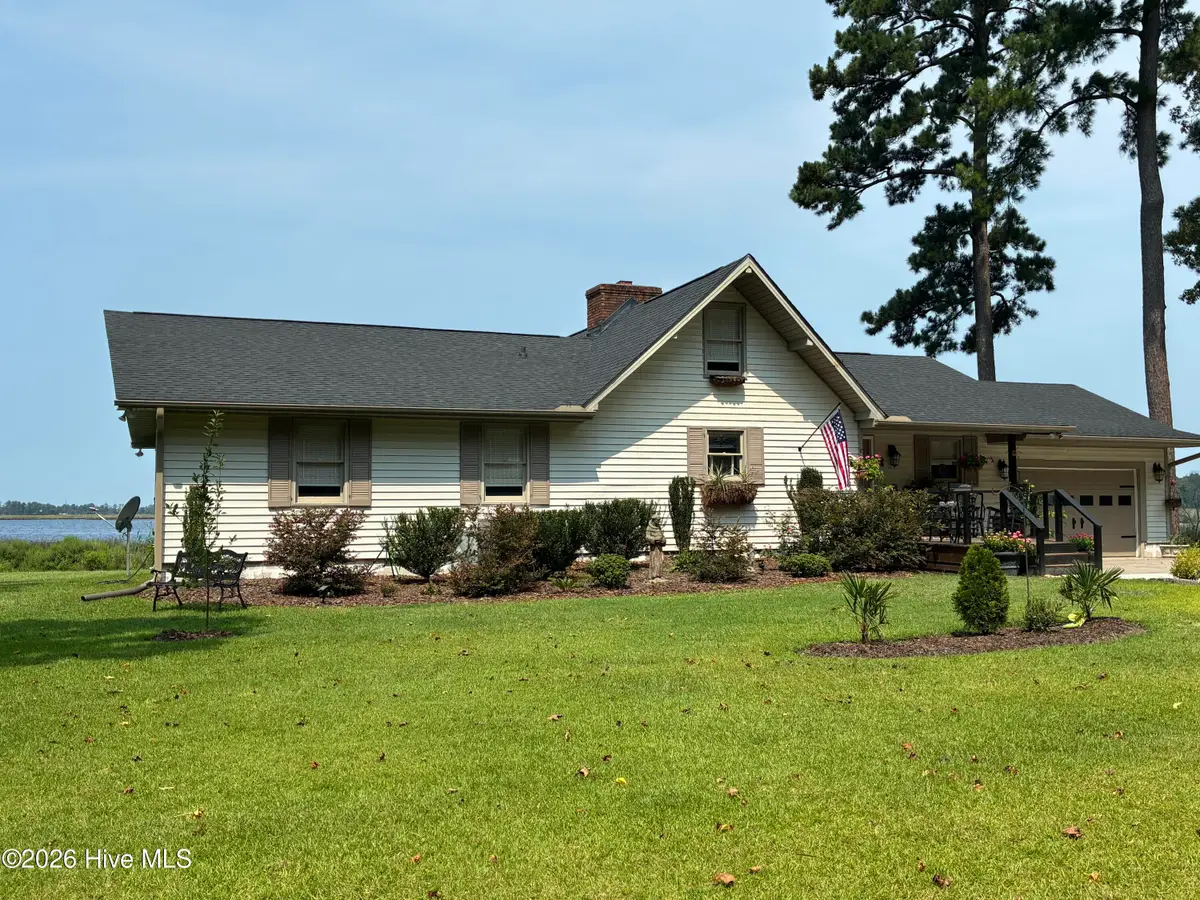 639 Crabtree Road, Belhaven, NC 27810 - #1