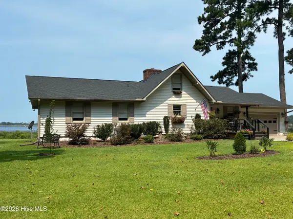 639 Crabtree Road, Belhaven, NC 27810