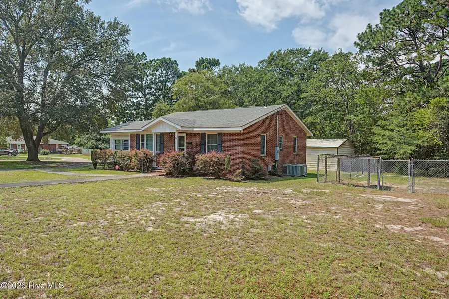 506 Hawthorne Street, Hamlet, NC 28345 - #3
