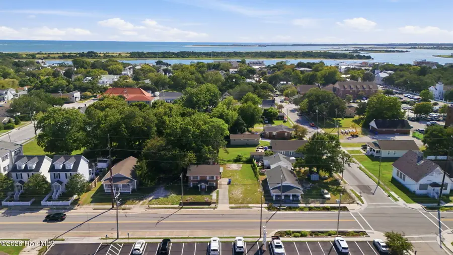 608 Cedar Street, Beaufort, NC 28516 - #2