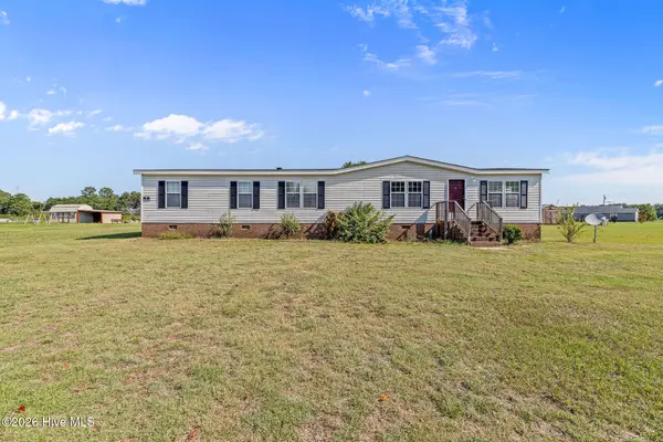 5366 Sterling Drive, La Grange, NC 28551