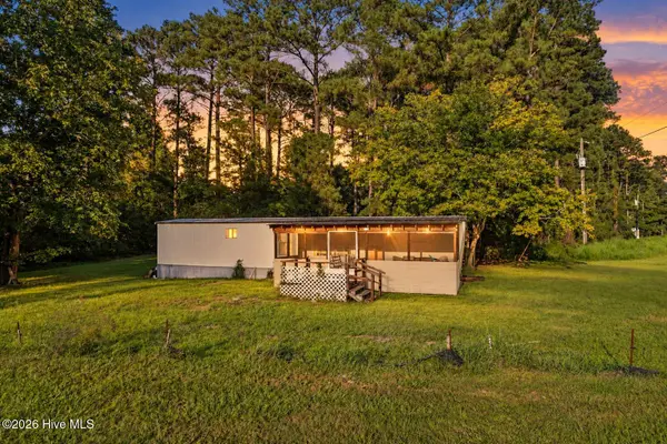676 Sea Wind Court Sw, Supply, NC 28462