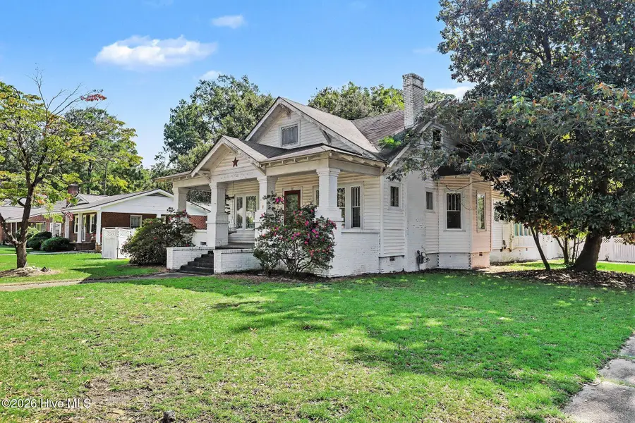 202 N Green Street, Selma, NC 27576 - #2