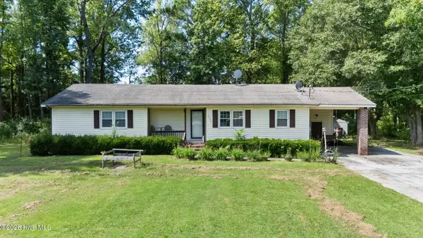 2373 Maco Road Ne, Leland, NC 28451
