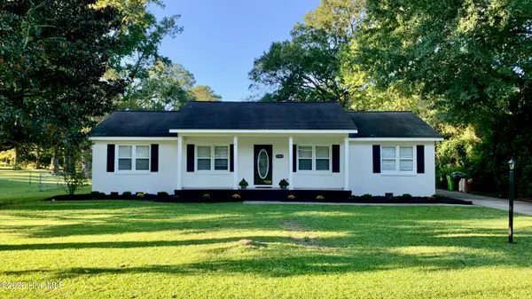 5203 Meadowbrook Drive, Trent Woods, NC 28562