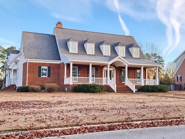 109 Foxcroft Lane, Winterville, NC 28590