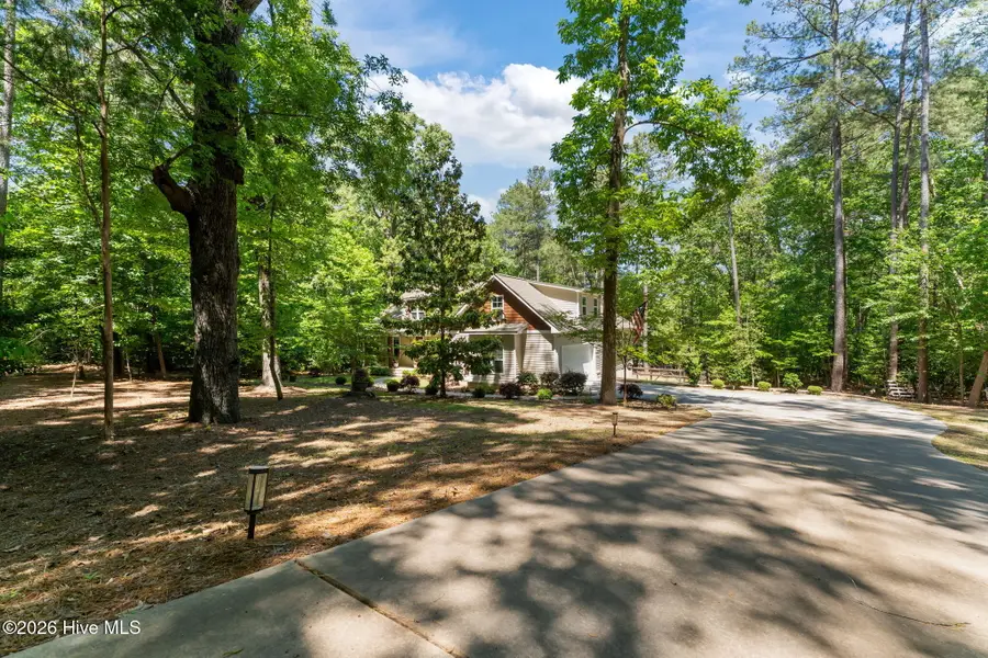 1659 E Indiana Avenue, Southern Pines, NC 28387 - #3