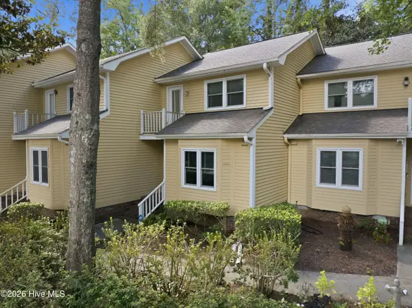 1800 Eastwood Road #Apt 242, Wilmington, NC 28403