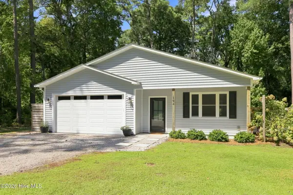 194 Steep Hill Drive, Swansboro, NC 28584