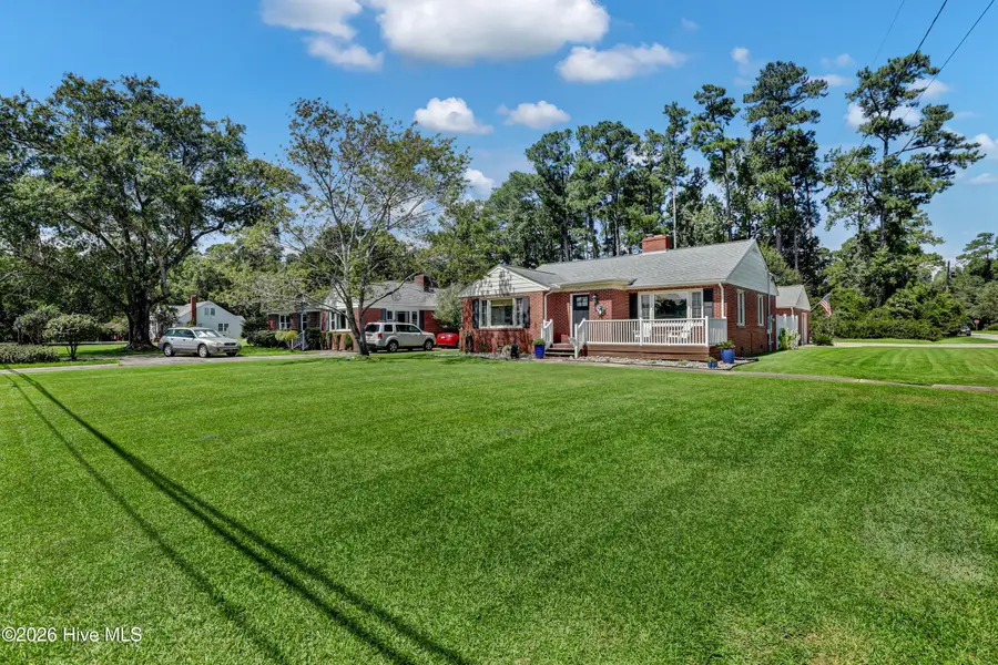 510 E Fremont Street, Burgaw, NC 28425 - #3