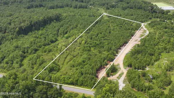 3 Alderman Road, Wallace, NC 28466