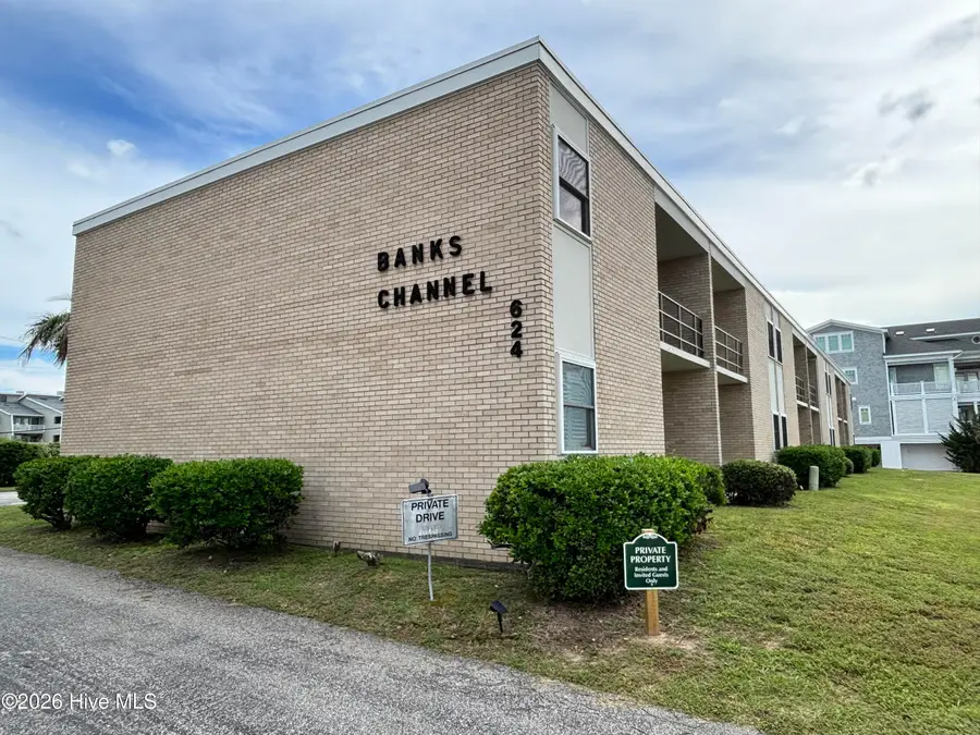 624 Waynick Boulevard #Unit 101, Wrightsville Beach, NC 28480 - #3