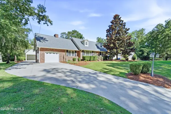 203 Brookview Drive, Jacksonville, NC 28540