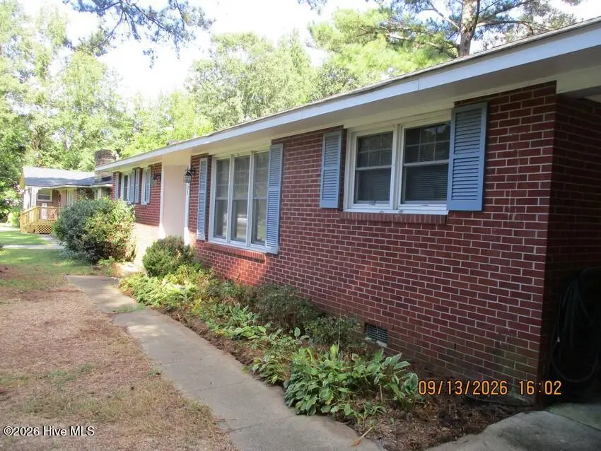 502 Lafayette Street, Clinton, NC 28328 - #3