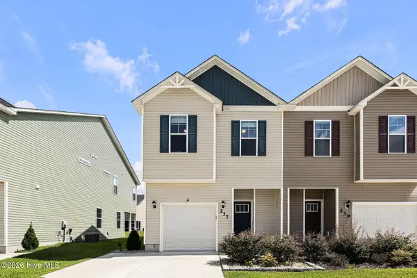 237 Shallowbag Bay Lane, Jacksonville, NC 28546