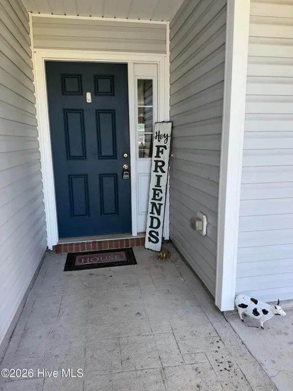 209 Scout Lane, Chinquapin, NC 28521