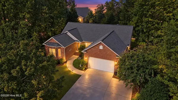 30 Lake View Drive E, Pinehurst, NC 28374