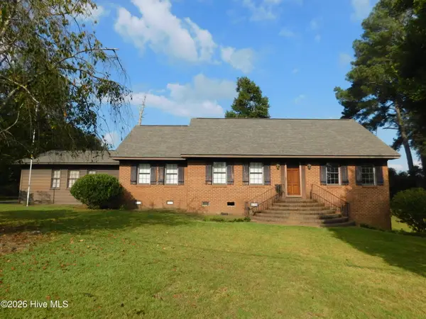 1603 Lake Drive, Laurinburg, NC 28352