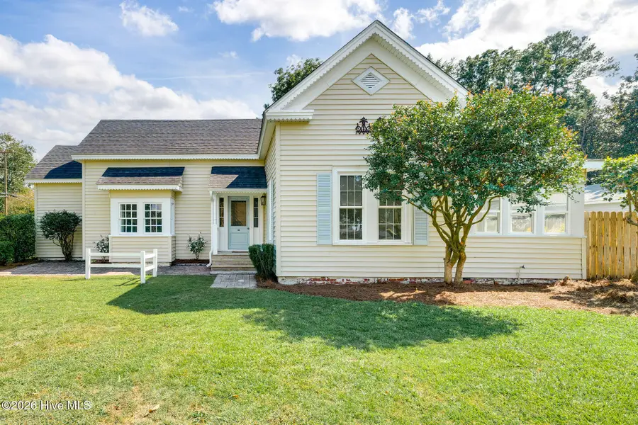 130 E Main Street, Rose Hill, NC 28458 - #2