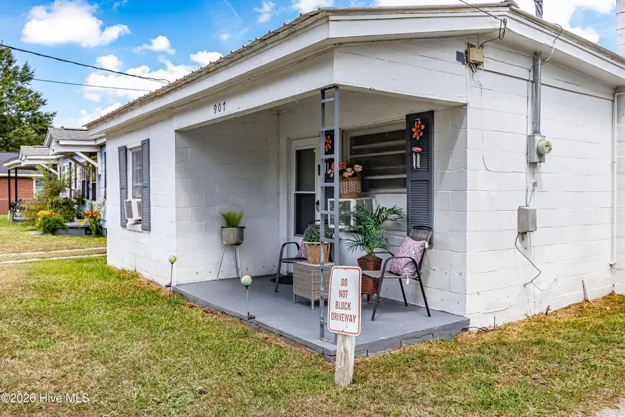 907 E 4th Street, Goldsboro, NC 27534 - #3