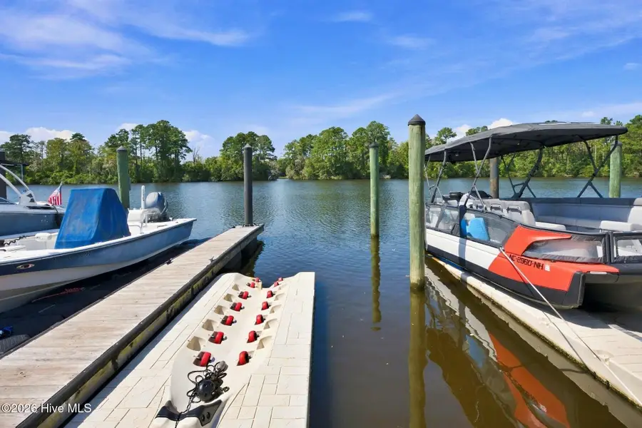212 Shoreview Drive, New Bern, NC 28562 - #2