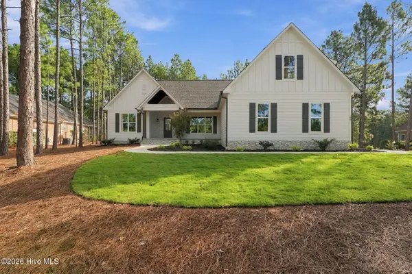 198 Banbridge Drive, Seven Lakes, NC 27376