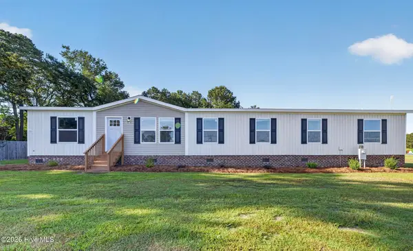 1978 E Hanrahan Road, Ayden, NC 28513