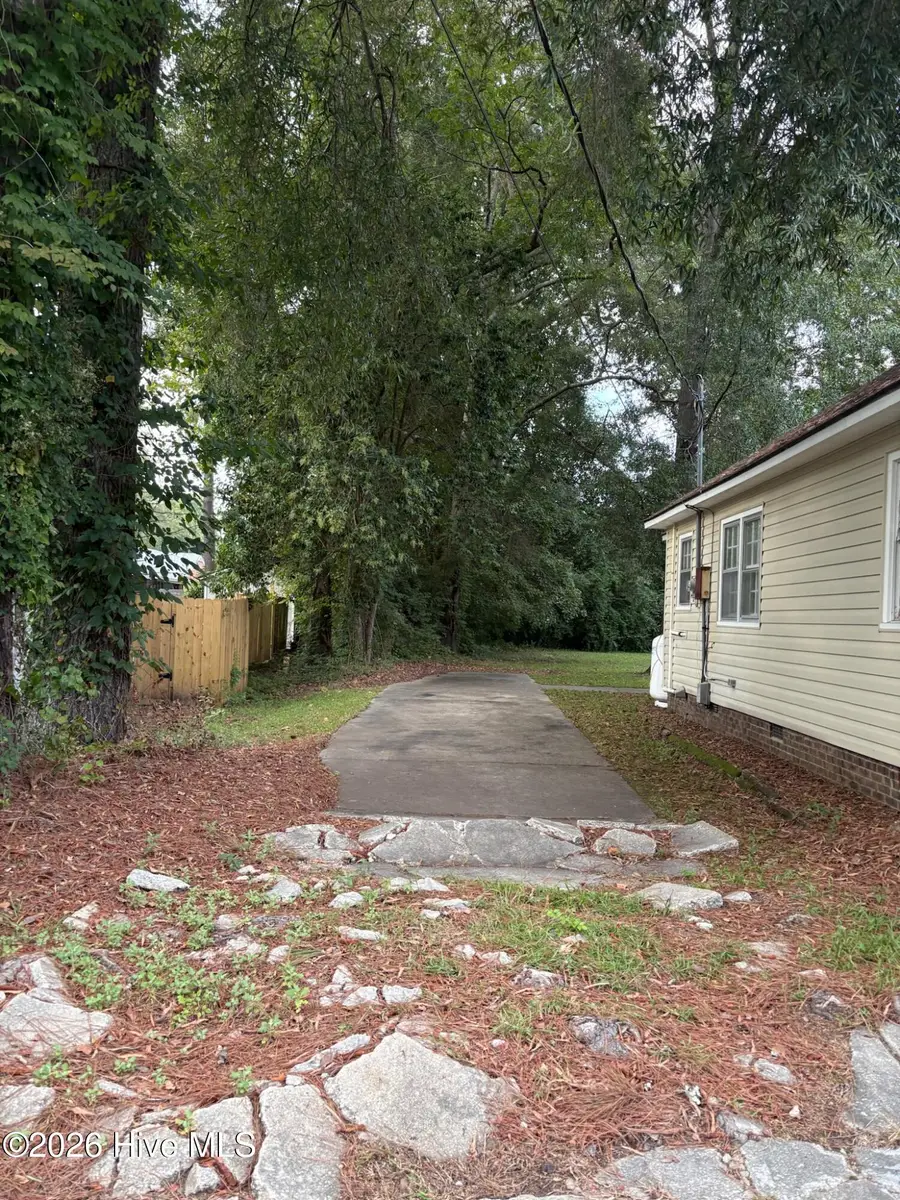 217 & 219 E Lewis Street, Whiteville, NC 28472 - #2
