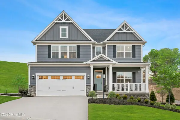 637 Delia Circle, Navassa, NC 28451