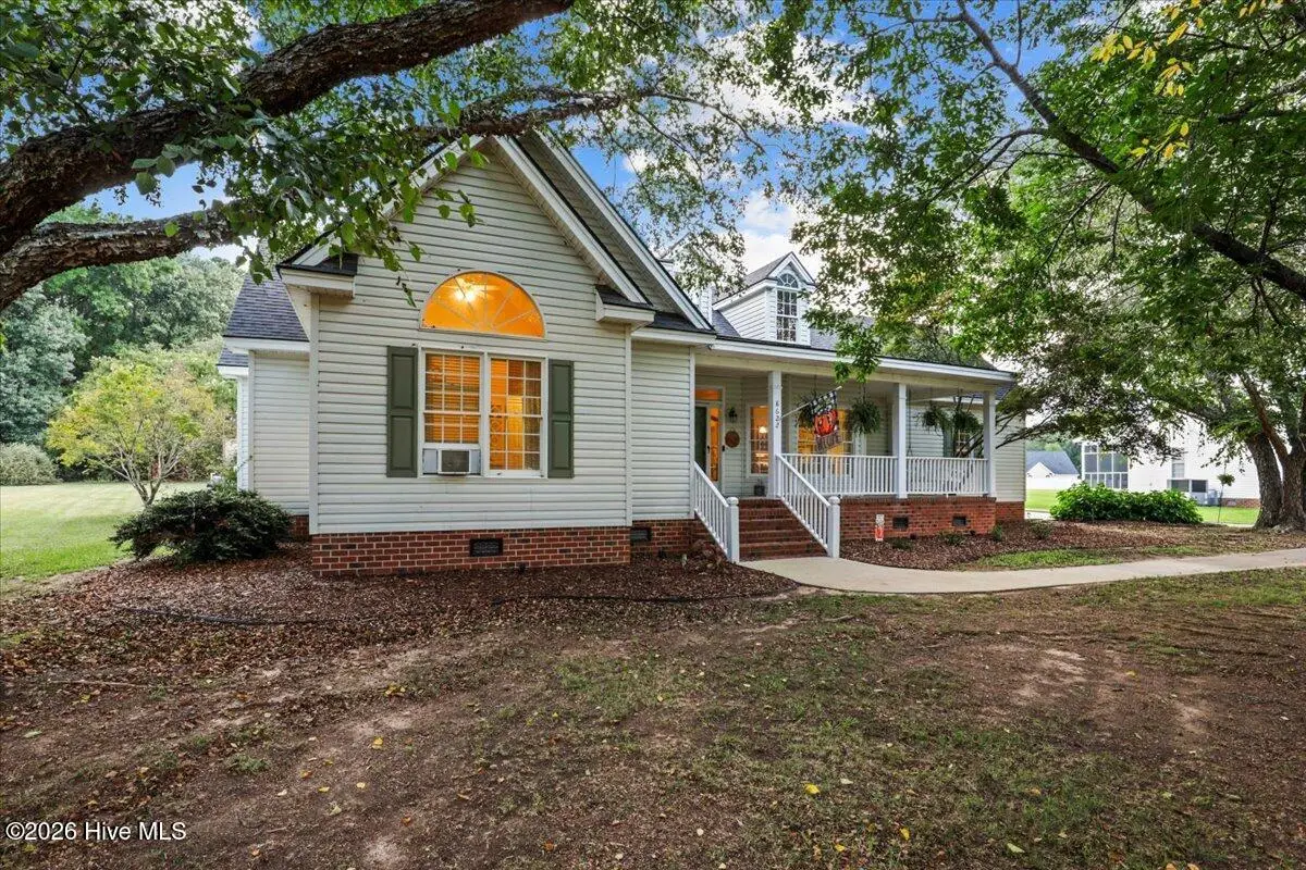 8622 Carter Grove Drive, Elm City, NC 27822 - #1