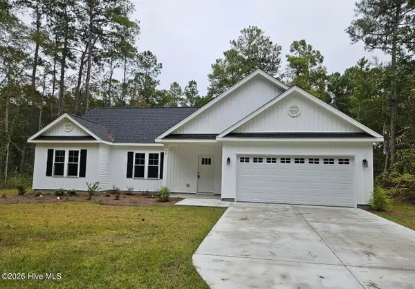 90 Northeast Drive Nw, Calabash, NC 28467