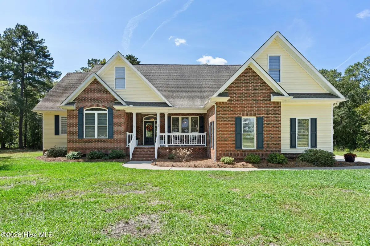 83 W Waverly Drive, Burgaw, NC 28425 - #1