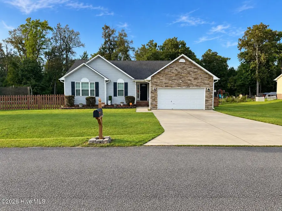 210 Gillespie Drive, Hubert, NC 28539 - #2